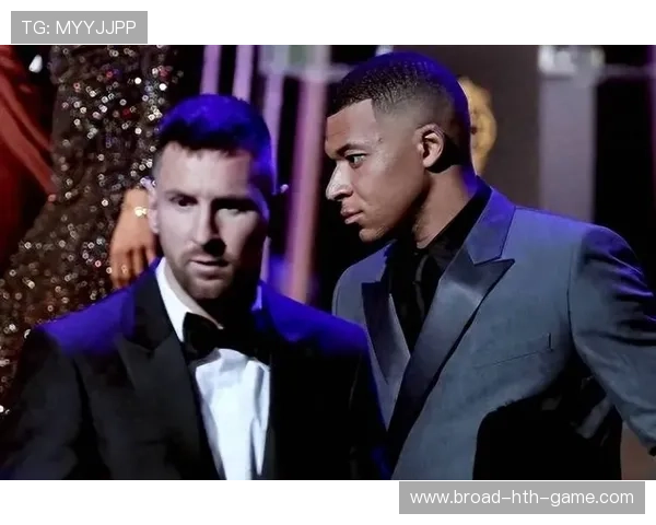 姆巴佩在采访中称赞对手,展现成熟风度 姆巴佩在采访中称赞对手,展现成熟风度