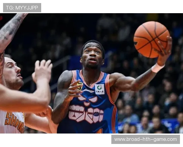 媒体人确认广东拿下萨姆纳，四外援阵容齐整迎新赛季，18-19赛季广东外援