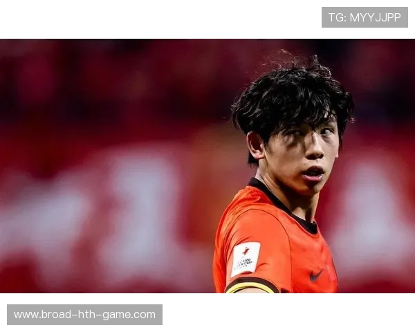 刘诚宇接陶强龙传中,禁区内俯冲头球入网 刘诚宇接陶强龙传中,禁区内俯冲头球入网